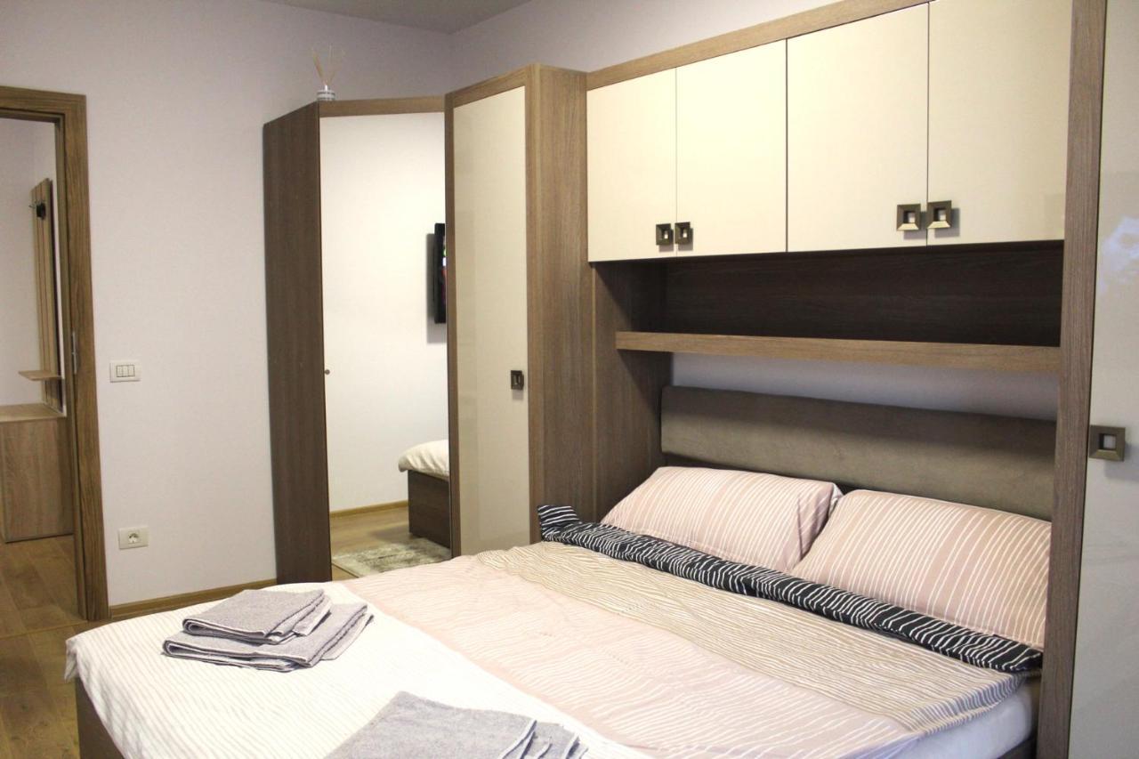 Apartman Sarah Appartement Oradea Buitenkant foto