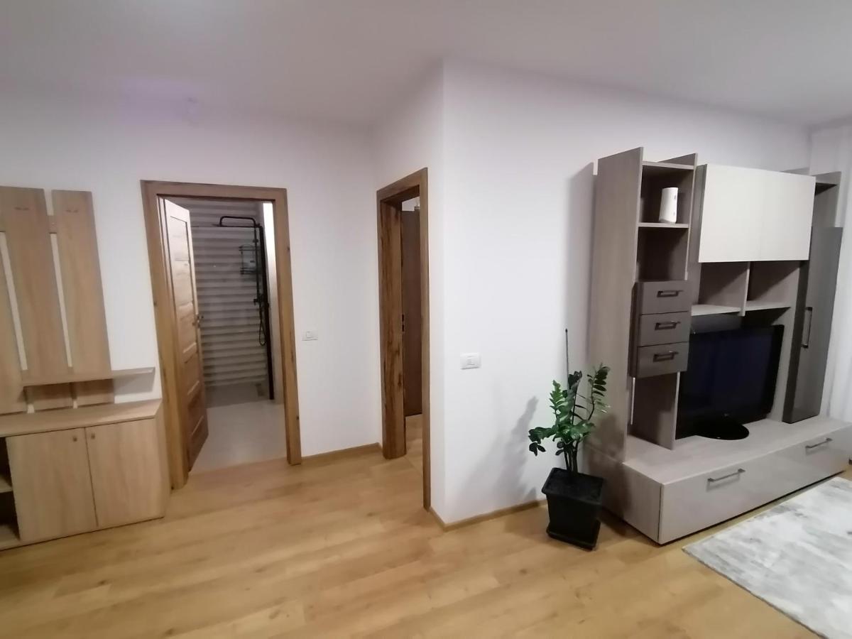 Apartman Sarah Appartement Oradea Buitenkant foto